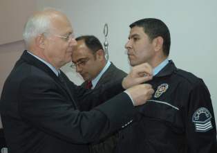 Başarılı polisler ödüllendirildi