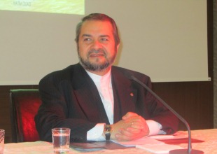 ''Gençler ibadet neşesi ile çalışmalı''