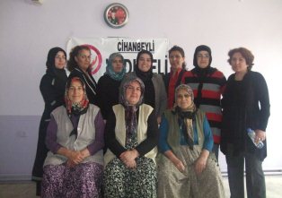 Hanımlar çay gününde buluştu