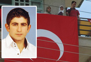Vali Doğan'dan şehit evine ziyaret