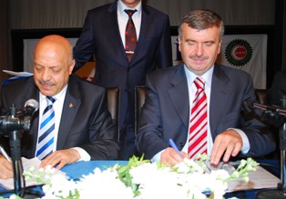 Konya'da toplu iş sözleşmesi imzalandı
