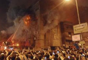 Mısır'da kilise yakıldı