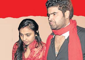 Taze Geline Reina'da Dayak