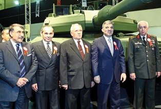 İlk yerli tank ALTAY görücüye çıktı