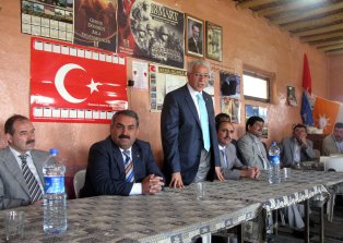 AK Partili adaylardan köy ziyaretleri