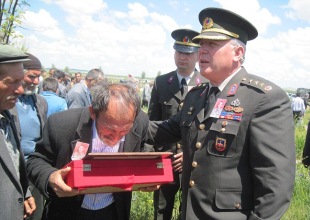 Canına kıyan çavuş toprağa verildi