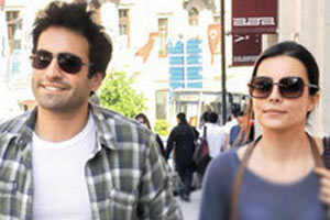 Burcu Kara sevgilisiyle yakalandı