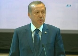 Erdoğan: Biz CHP gibi kepenk indirmeyiz