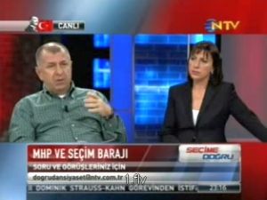 Deprem canlı yayında vurdu! İZLE