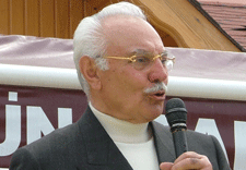 Batı vahşetle ayakta duruyor