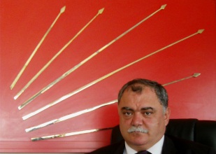 Atatürk, kendini milletine adamıştır