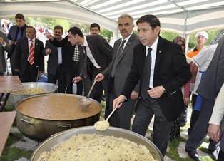 17. Türkçülük Bayramı, Pilav ve Aşure günü