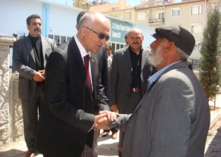 MHP adayı Gönen destek istedi