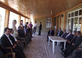 Etyemez: Hizmet için yarışacağım