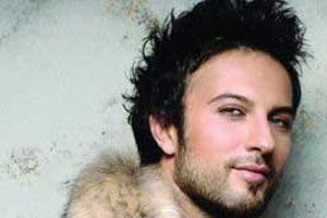 Tarkan'a bir darbe daha