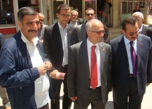 Esnaf ve çiftçi derdini Gönen'e anlattı