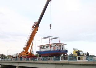 Kubadabad gemisi Beyşehir Gölü'ne indirildi