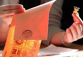 Hangi yazar kime oy verecek?