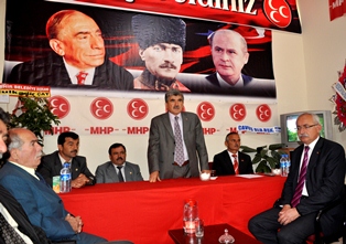 MHP adayı Kaya: Çiftçi zor durumda