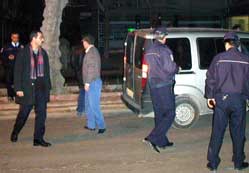 Şüpheli paket paniğe yol açtı