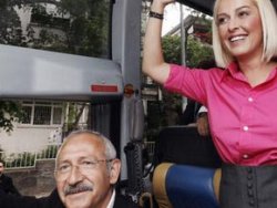 Helin Avşar CHP otobüsüne çıktı