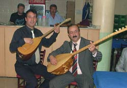 Kulu'da aşıklar atıştı