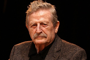 Müşfik Kenter ameliyat geçirdi