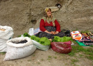 İvriz'de kadınlar turist bekliyor