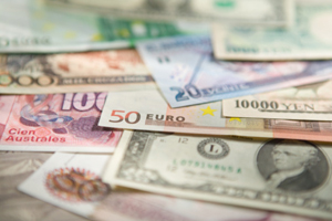 Dolardan günün ilk rakamları