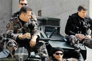 Terörle mücadelede polis geliyor