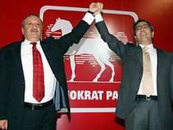 Erkan Mumcu'dan Ağar'a: Kalleş!