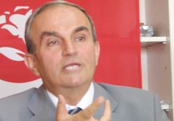 Hükümet kaçak güreşiyor