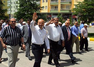 AK Parti'den Seydişehir'e çıkarma