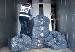 Konya'da kaçak sigara operasyonu