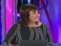 S.Yükselir hayvan taklidi yaptı!