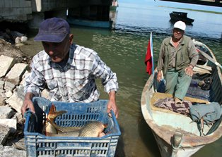 Balıkçılar ilk gün boş döndü