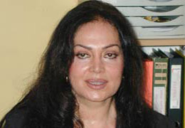 Sevenleriyle kahve içti