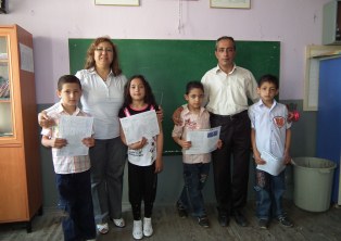 Dördüzlerin karne heyecanı