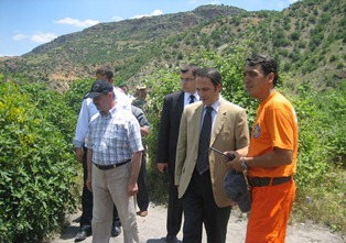 Sorgun arama çalışmalarını yerinde inceledi