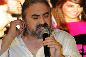 Volkan Konak Angelina'ya çattı