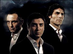 Polat Alemdar vurulup suya düşüyor!