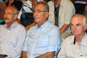 Deniz Baykal'a şok