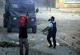 "Bayrak yanacağına biz yanalım"