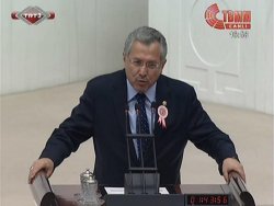 AK Partili vekil 3 defa yemin etti