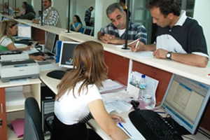 Sözleşmeli memura doğu görevi