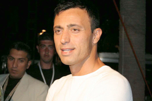 Mustafa Sandal'a büyük vurgun