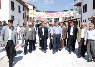 Başkan Akyürek çalışmaları izledi