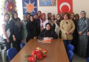 AK Parti Cihanbeyli’den hanımlara teşekkür