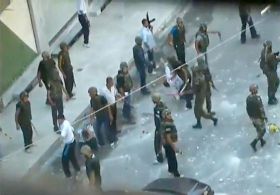 Suriye Askeri Hama'ya Girdi