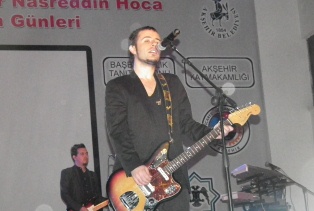 Akşehir'de Emre Aydın konseri